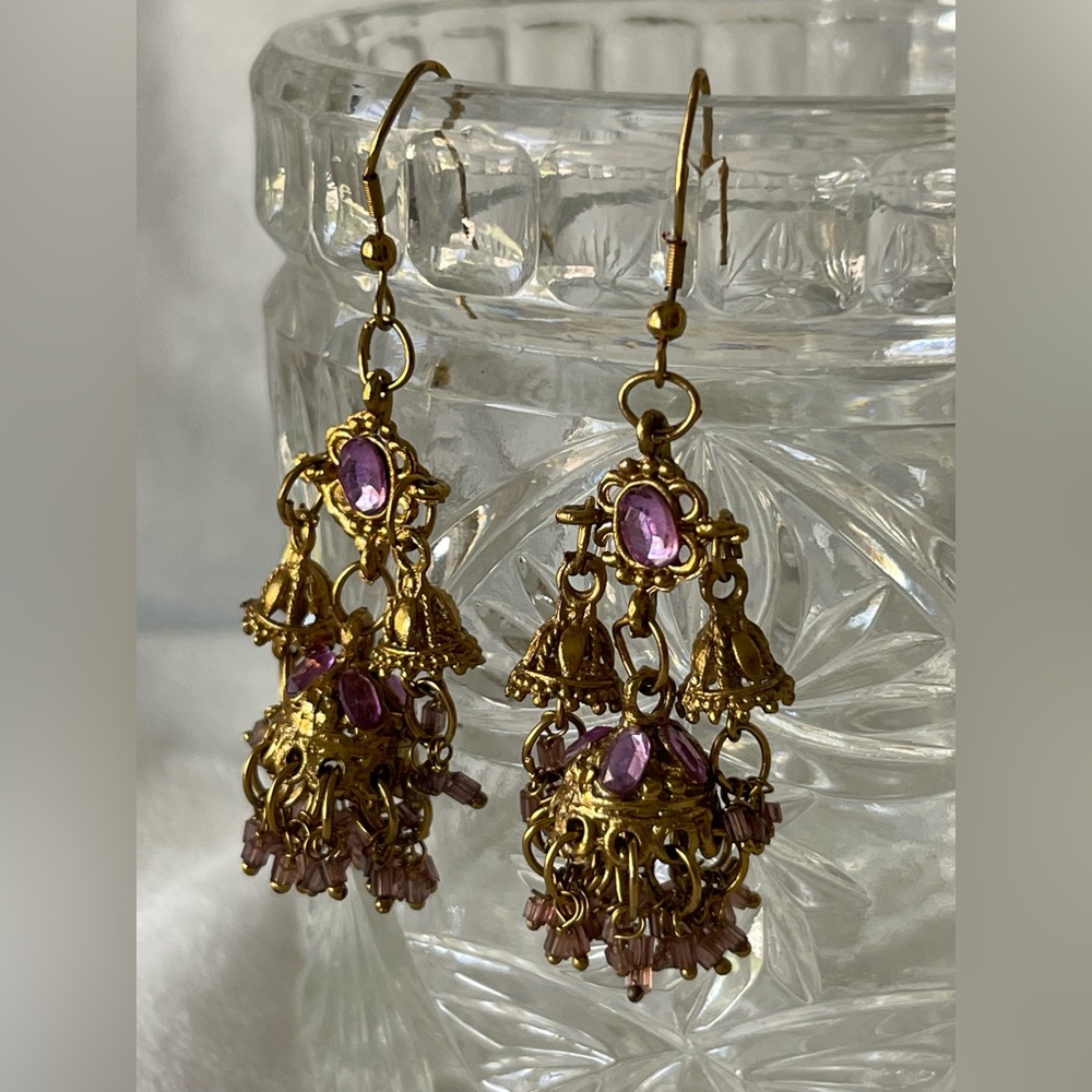 Beautiful vintage handmade earrings, India, gold tone, purple jewels - Picture 2 of 6